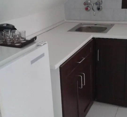 Adél Vendégház Hotel Balatonalmádi