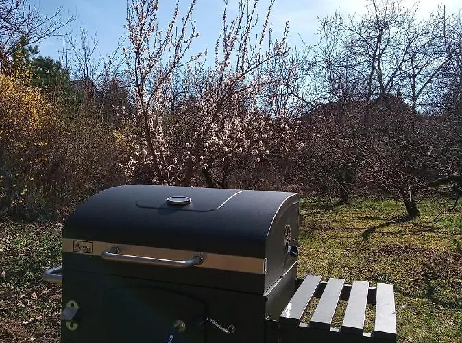 Adél Vendégház Hotel 3*